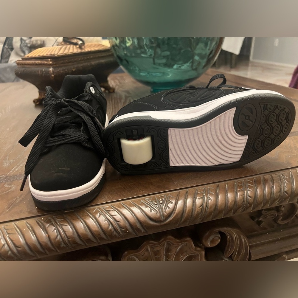 Heelys Black and White Kids Sneakers - Picture 4 of 5